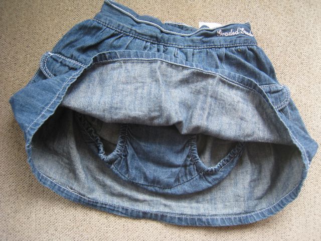 Jeans krilo s hlačkami, 3 eur