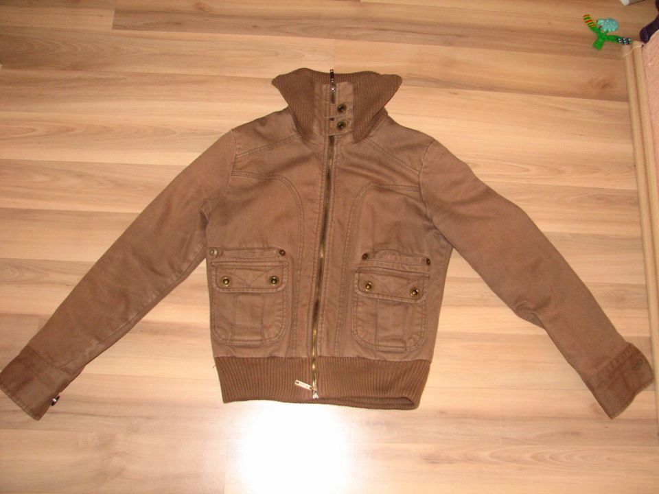 stradivarius,6eur
