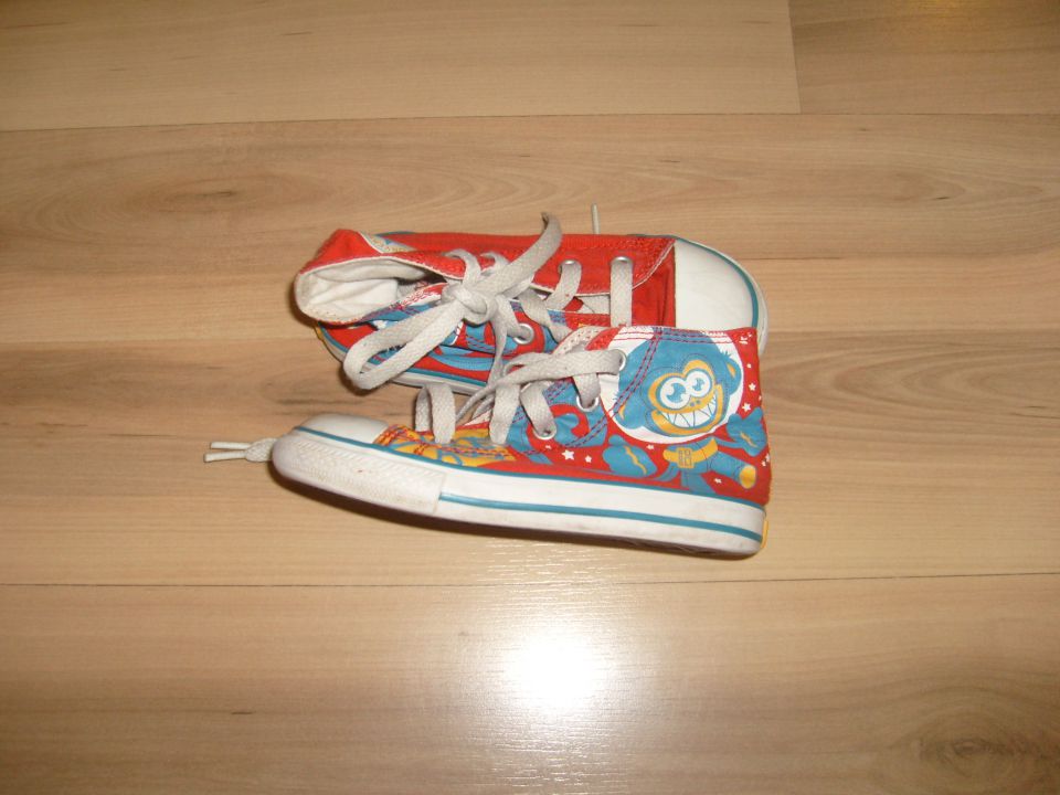 all star,uk8,7eur