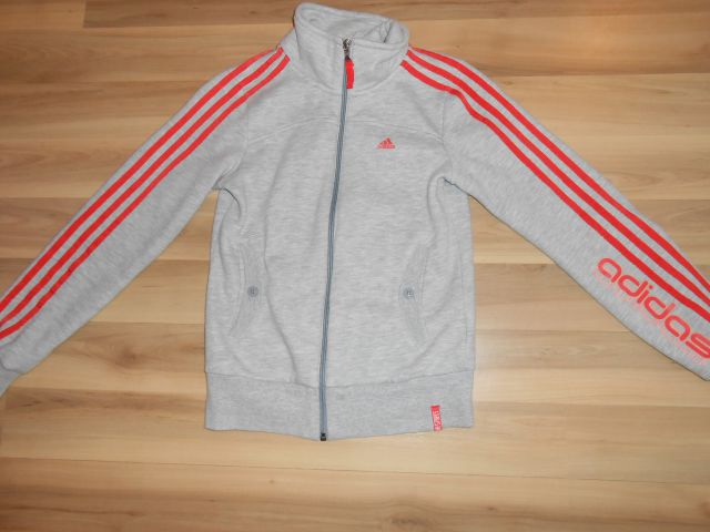 Adidas, št.s, 15eur-3x oblečena