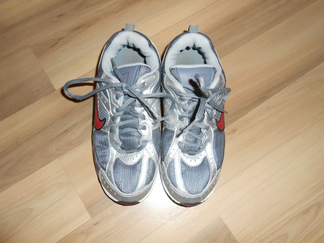 Nike,št.35........10eur