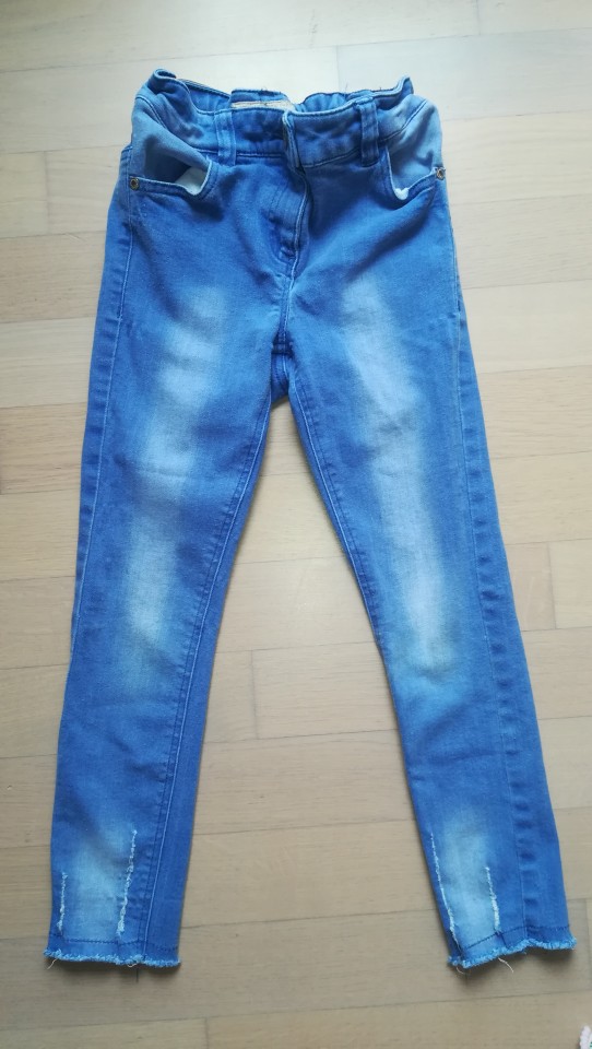 Next, 8let, 5eur