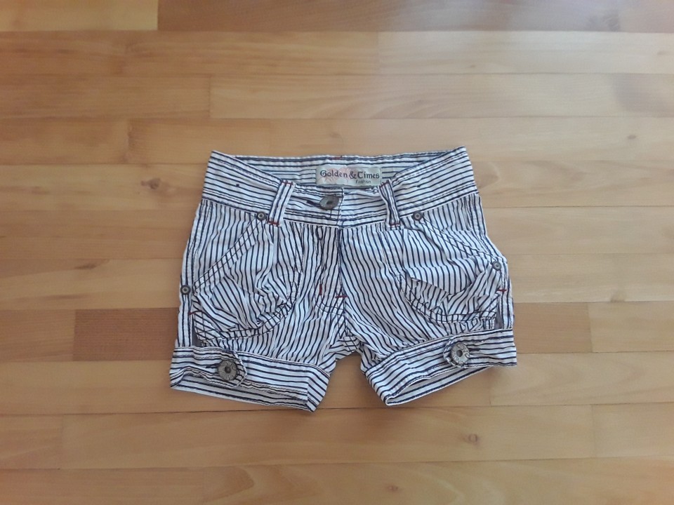 Kratke hlače za 4 leta - foto povečava