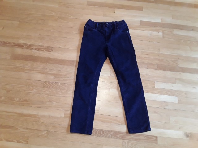 Gap kavbojke 12-13let, 10€