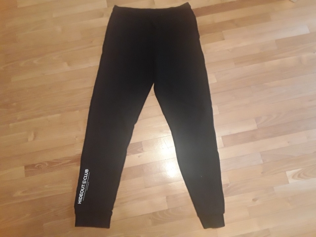 Tom tailor trenirka 176, 9€