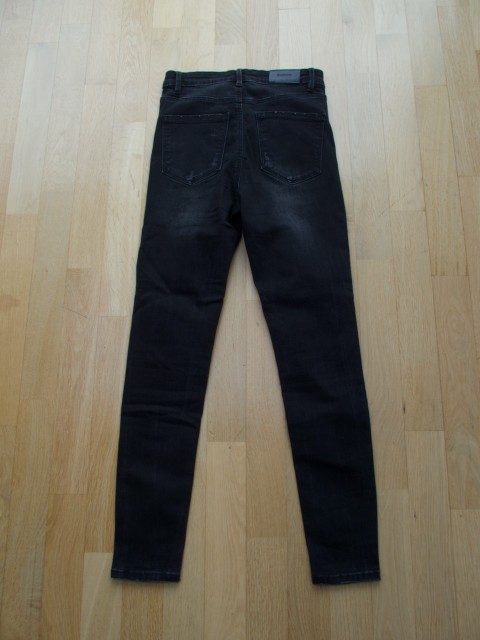 STRADIVARIUS črne jeans hlače št. 36