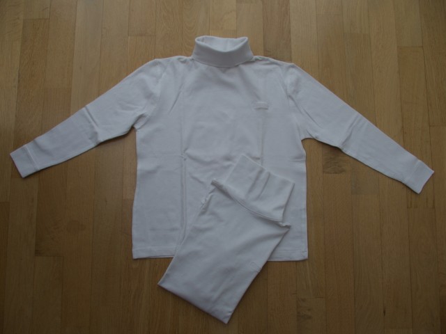 2x bombažni puli Slazenger št. 8 let; kom 3 eur