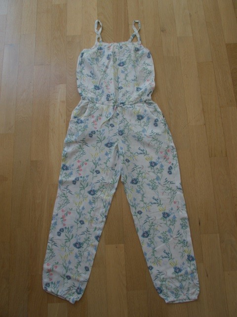 H&M pajac tanek z naramnicami št. 140 (9-10 let); 8 eur