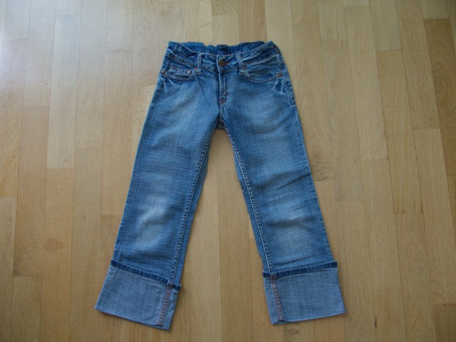 Komplet majica in 7-8 jeans hlače H&M št. 134 (8-9 let)