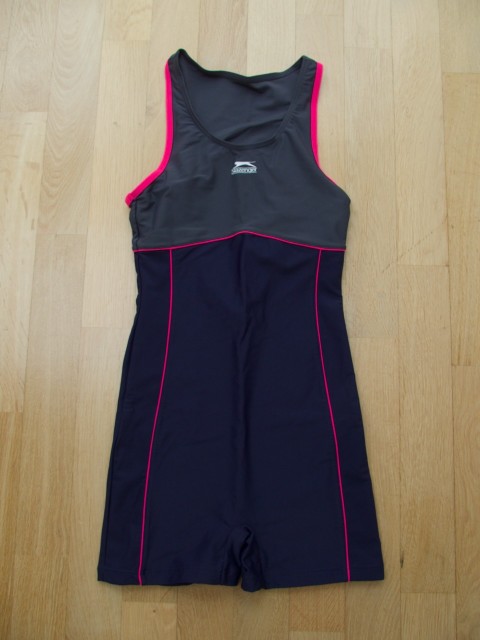 NOVE enodelne ženske kopalke SLAZENGER št. 36, 9 eur