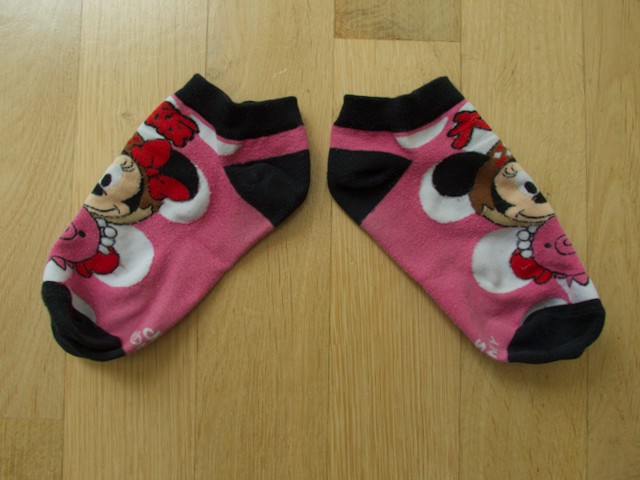 Komplet BOBOLI hlače,BENETTON majica+nogavičke Minnie 8 let