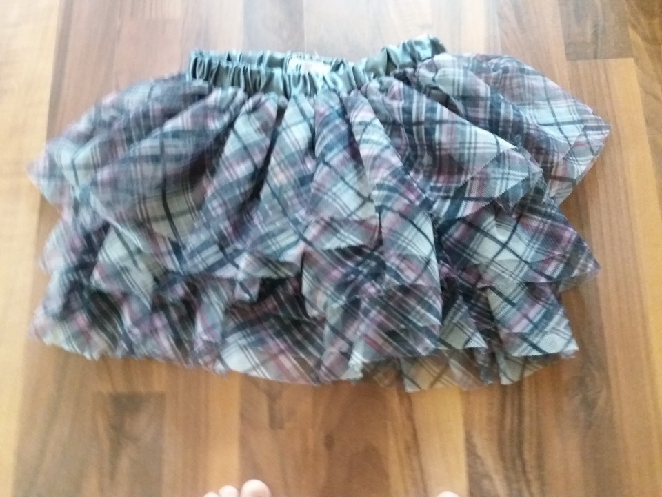 hm, št. 6-7 oz. 122, 5 €