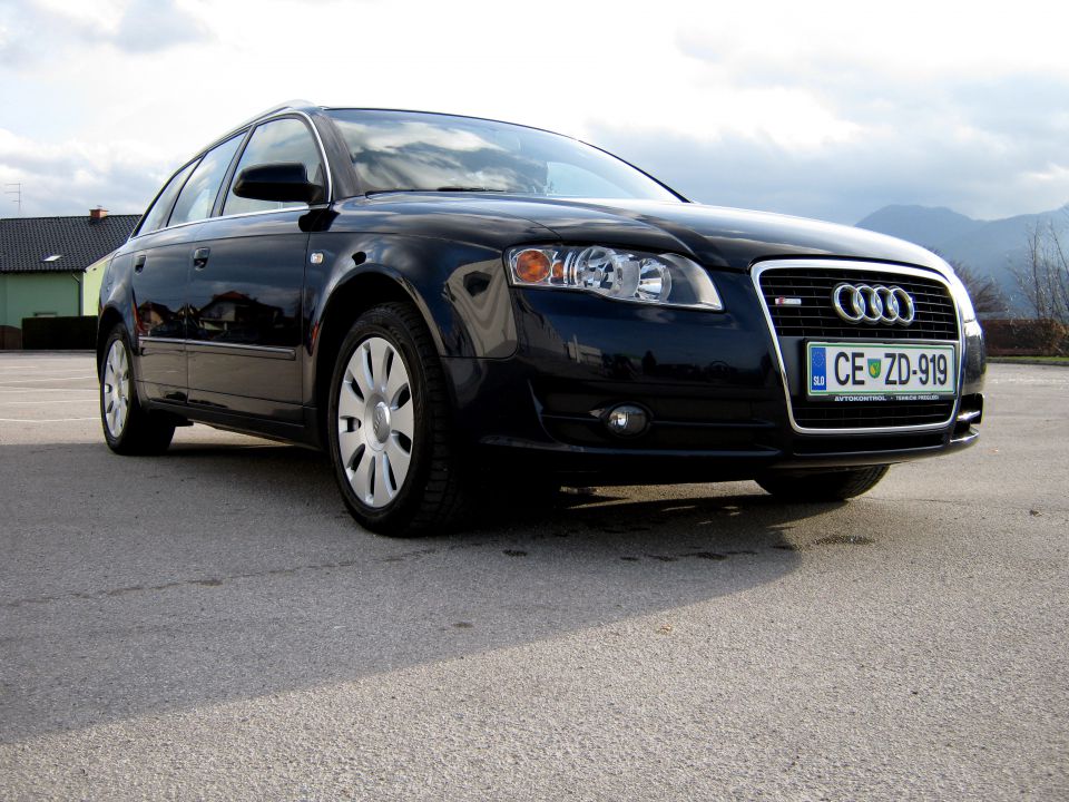 AUDI A4 - foto povečava