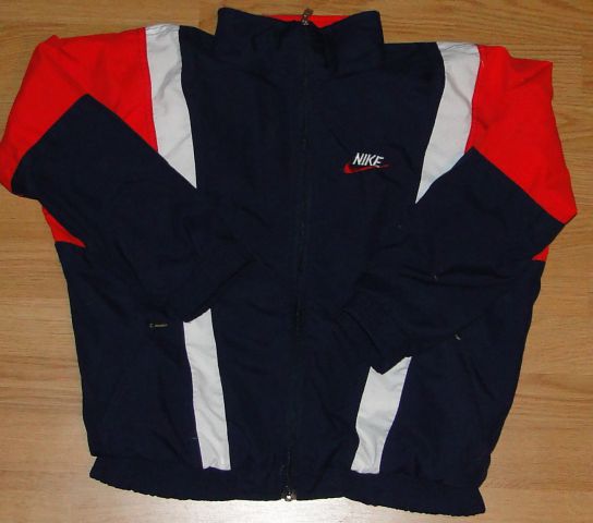 nike vetrovka-jopica 140-6e