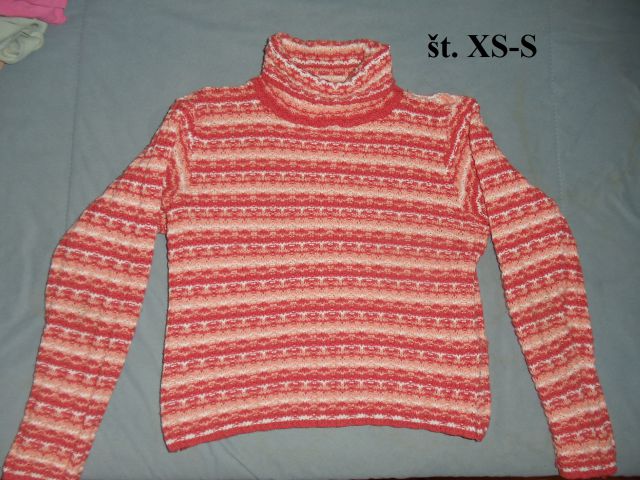 XS ženske najstniške oblačila: menjam zimski puli, jopa, puloverček 3€