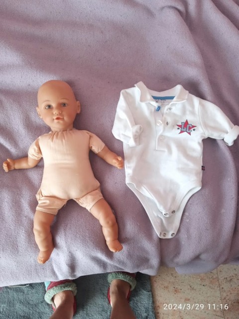 Dojenček lutka