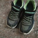 34 Skechers obutev za fanta. teniski za doma podarim ob nakupu