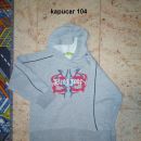 104 jopa pulover kapucar 4€. Maribor