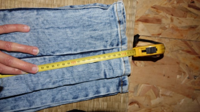 Nove jeans hlače kavbojke moške ali najstniške