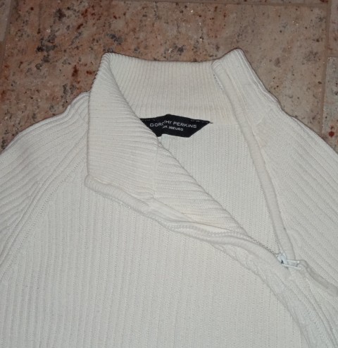 Beli pulover jopa 146-152-158 5€