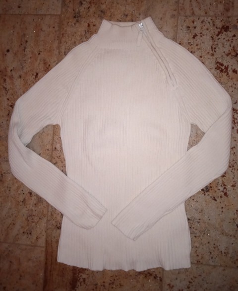 Beli pulover jopa 146-152-158 5€
