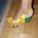 37 Salonarji 9€ obutev, čevlji
