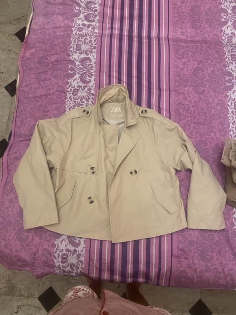 ZARA plašč jakna 10€. Maribor