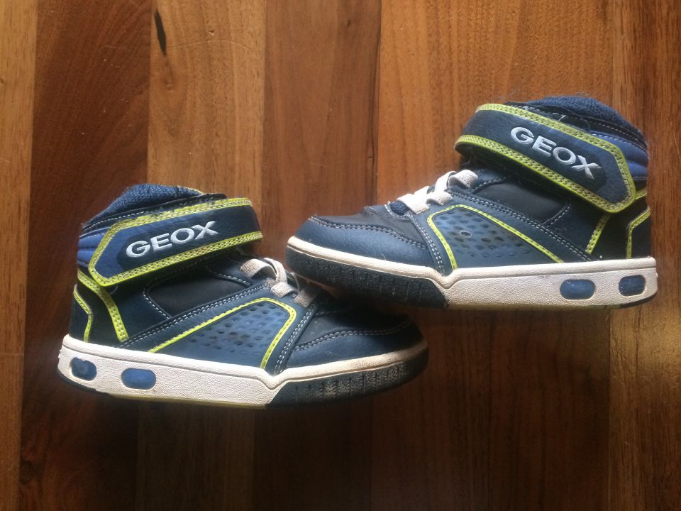 geox visoke superge št.29; 9eur