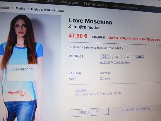 Moschino majica xs-s samo 27€ MPC 119€  - foto povečava
