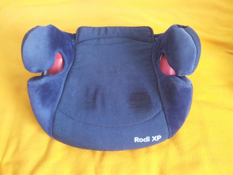 Avtosedež Maxi Cosi Rodi, 15 do 36 kg-40 Eur-PRODANO