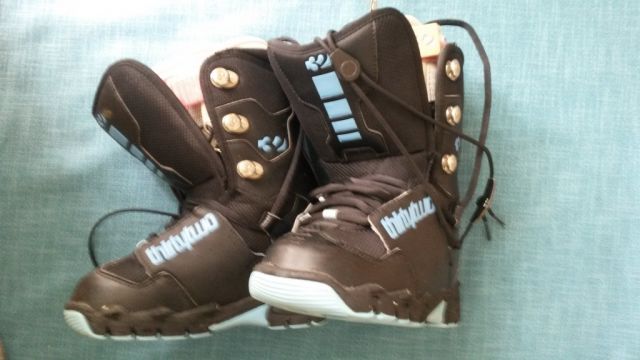 Čevlji za snowboard, 38,5 št-30 Eur