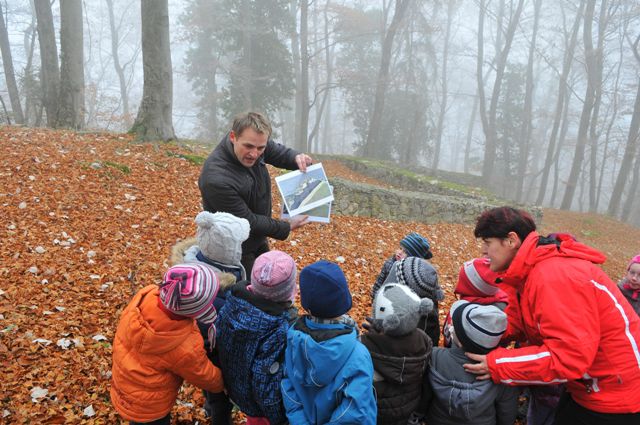 Animiran ogled Ajdovskega gradca za otroke - foto povečava