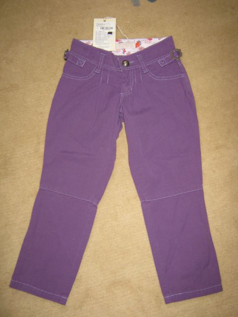 Vijolične hlače - nove, velikost: 6
