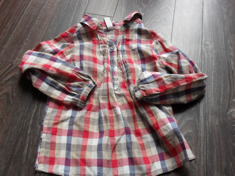 srajca Okaidi; cena po dogovoru