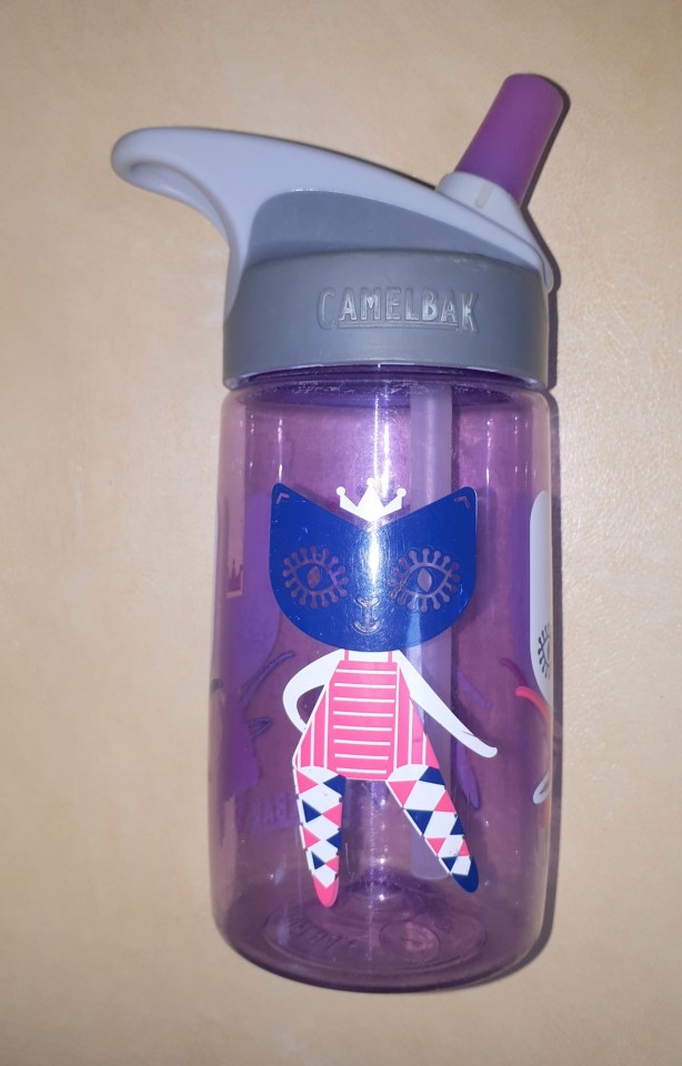 Camelbak otroška steklenička+kolesarska+kozarček =6eur