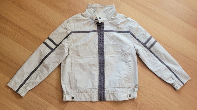 Tanka jakna Diadora št. 140 = 10eur