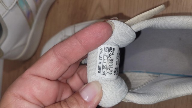 Adidas teniske št.35 = 15eur