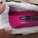 Skechers superge črne št.37 = 15eur