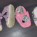 Obutev deklica št. 23, komplet 6 parov = 9 eur