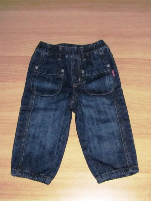 Hlače jeans št. 80  Cena: 2 eur