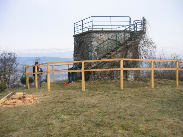 Miklavški hrib-ograja - foto