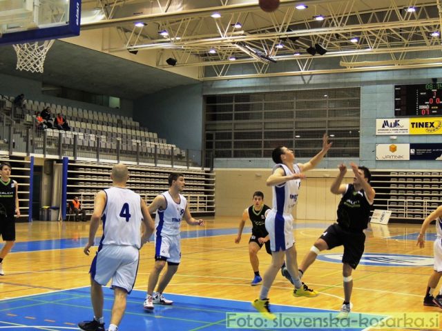 FOTO: Tinex Medvode-Calcit Basketball - foto