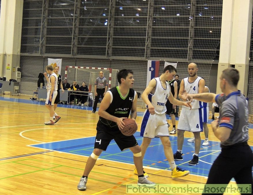 FOTO: Tinex Medvode-Calcit Basketball - foto povečava