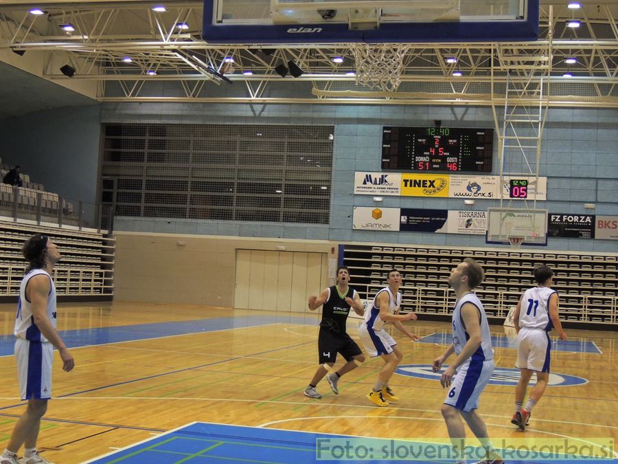 FOTO: Tinex Medvode-Calcit Basketball - foto povečava