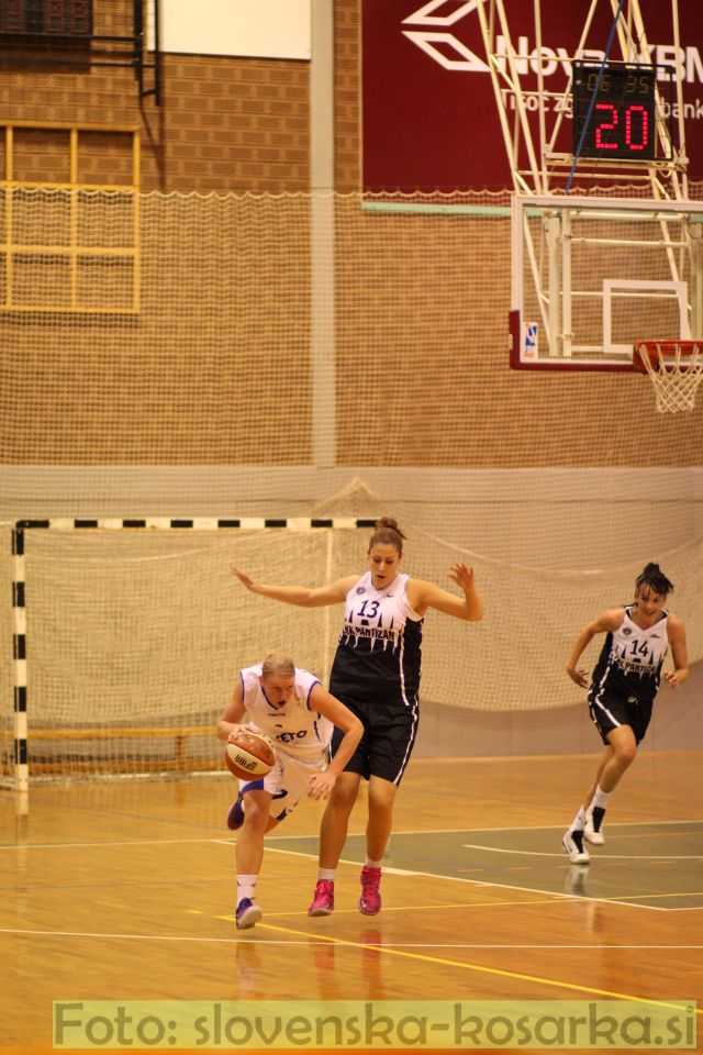 ŽKK Triglav - ŽKK Partizan - foto povečava