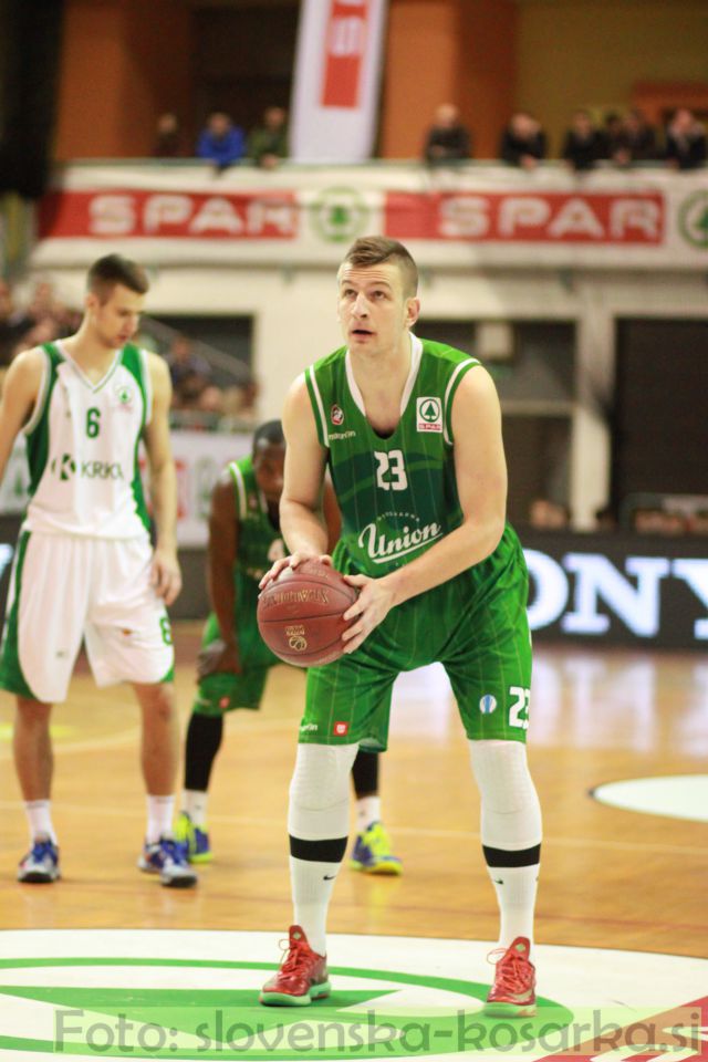 Spar: Krka - Olimpija (8.2.2014) - foto povečava