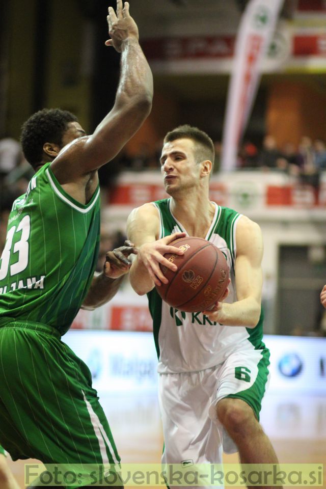 Spar: Krka - Olimpija (8.2.2014) - foto povečava