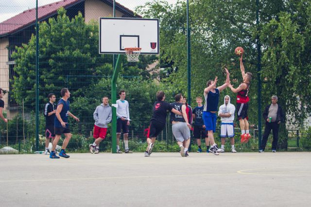 Košarkarski turnir 3na3 v Črnomlju - foto