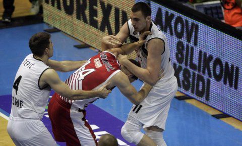 Pretep na tekmi Partizan - Crvena z.  - foto povečava