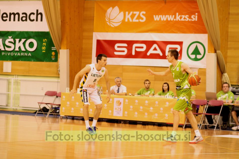 Slovenija U20 - Litva B (22.6.2014) - foto povečava